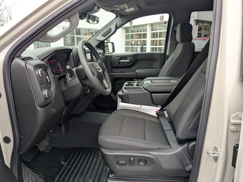 New 2026 GMC Sierra 1500 Pro w/ Graphite Edition AWD/4WD image 11