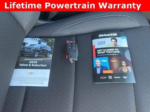 Used 2025 Chevrolet Suburban LS image 15