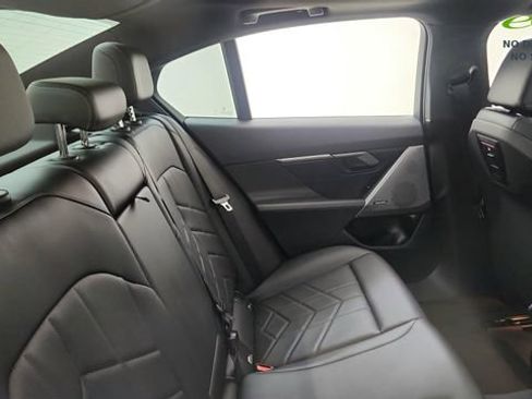 Used 2025 BMW 530i RWD image 25