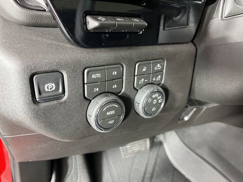 New 2026 Chevrolet Silverado 2500 ZR2 AWD/4WD image 30