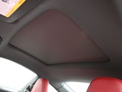 Used 2024 Porsche 911 Carrera image 24