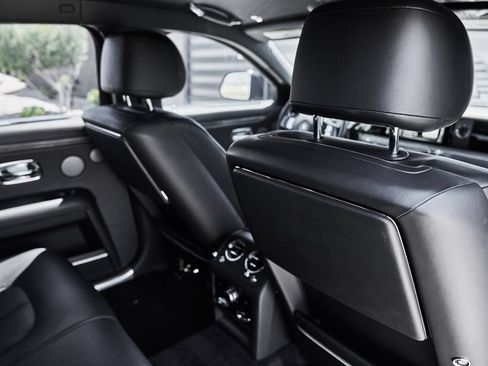 Used 2023 Rolls-Royce Ghost AWD/4WD image 40
