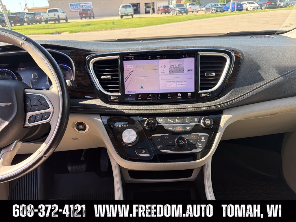 Used 2021 Chrysler Pacifica Limited w/ Premium & Safety Sphere Group AWD/4WD image 17