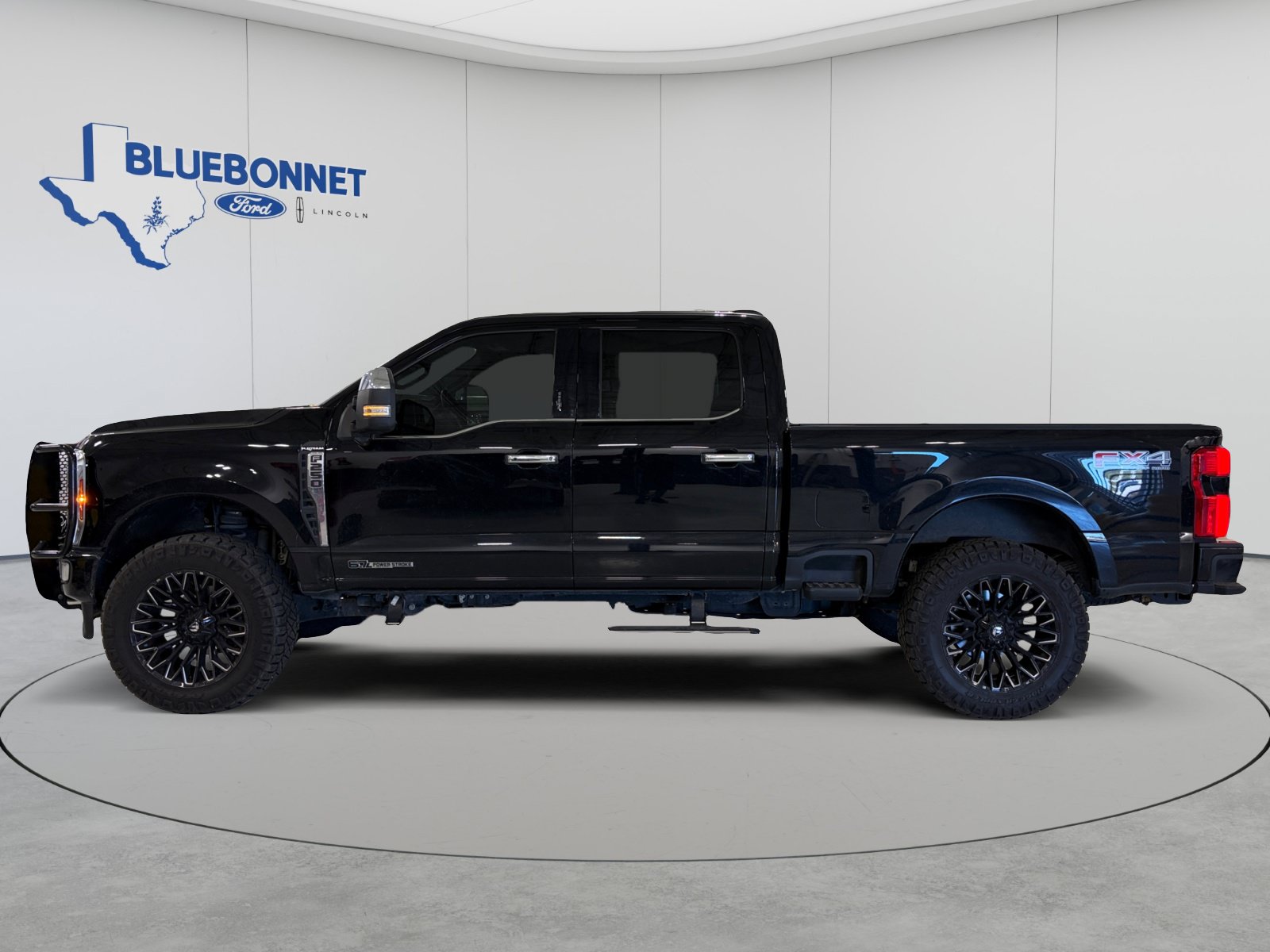 Used 2024 Ford F250 Platinum AWD/4WD image 8