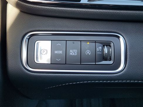 New 2026 Buick Enclave Preferred w/ Power Package image 25