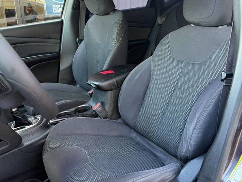 Used 2015 Dodge Dart SXT FWD image 10