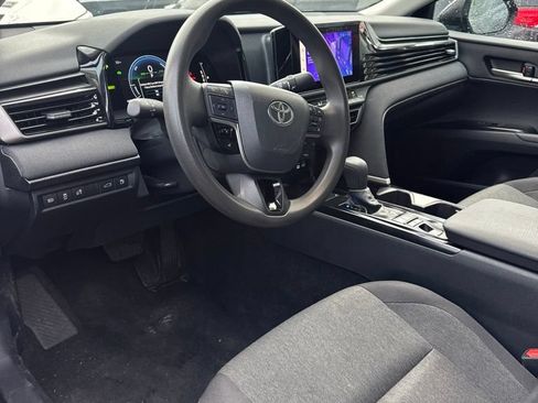 Used 2025 Toyota Camry LE FWD image 2