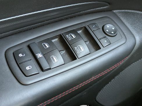 Used 2024 Dodge Durango GT AWD/4WD image 25