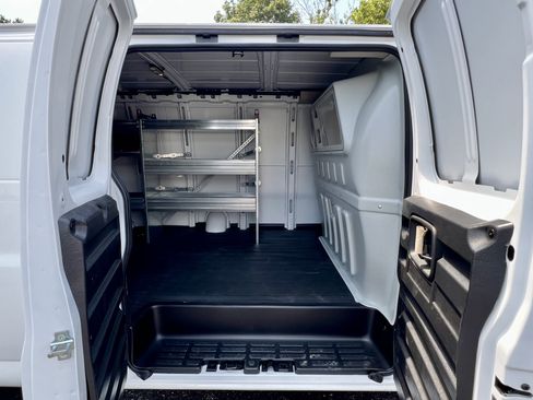 New 2026 GMC Savana 2500 Extended w/ Enhanced Convenience Package RWD image 23