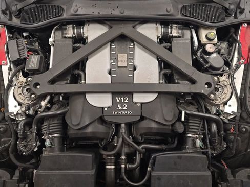 Used 2018 Aston Martin DB11 V12 image 16