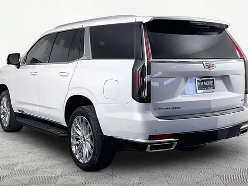 Certified 2023 Cadillac Escalade Premium Luxury AWD/4WD image 4