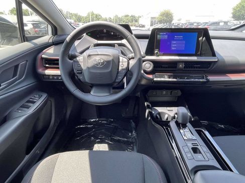 New 2026 Toyota Prius Plug-In Hybrid FWD image 18
