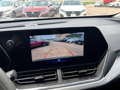 Used 2025 Chevrolet Trax LT FWD image 22