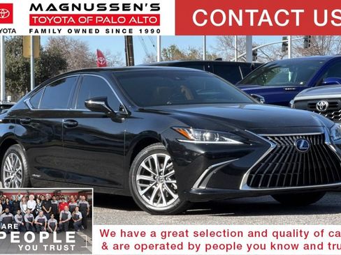 Used 2022 Lexus ES 300h w/ Premium Package image 1
