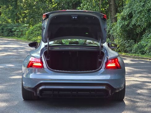 Used 2022 Audi RS e-tron GT w/ Carbon Performance Package AWD/4WD image 76