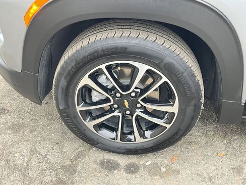 Used 2025 Chevrolet TrailBlazer LT image 28