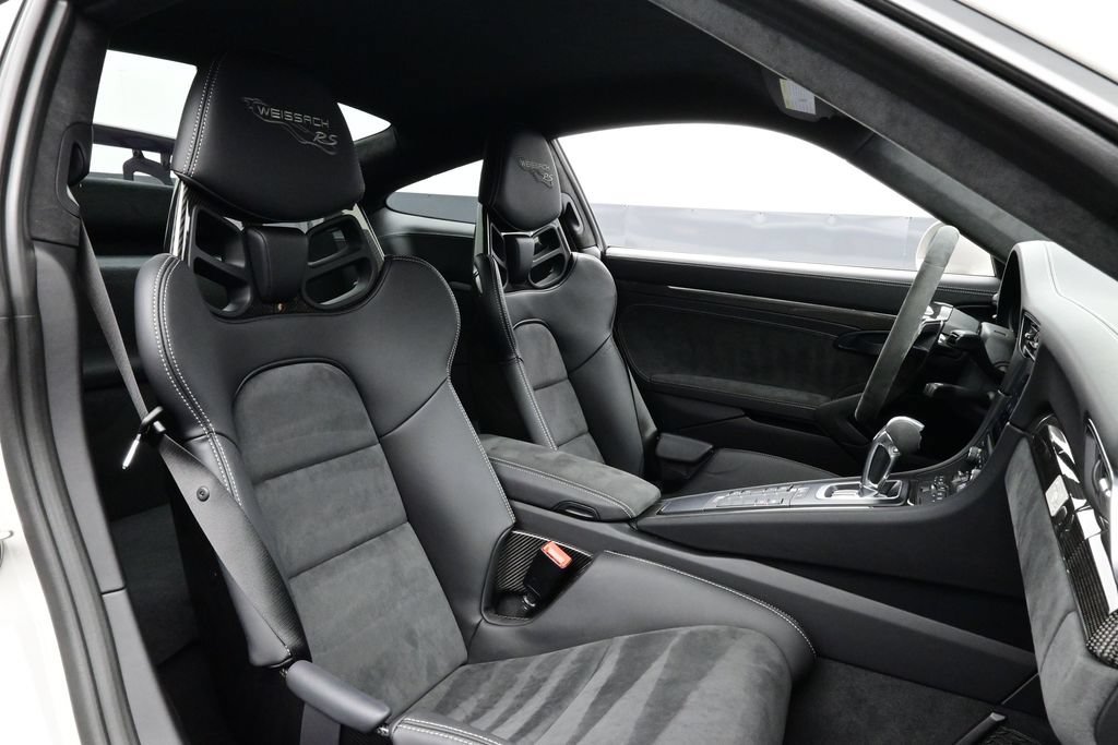 Certified 2019 Porsche 911 GT2 RS w/ Weissach Package RWD image 15