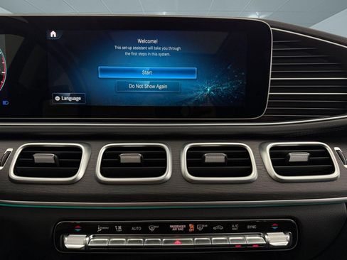 Used 2023 Mercedes-Benz GLS 450 4MATIC image 30
