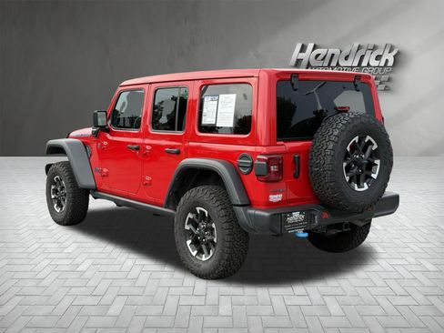 Used 2025 Jeep Wrangler Unlimited Rubicon 4xe w/ Safety Group AWD/4WD image 8