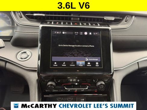 Used 2023 Jeep Grand Cherokee Altitude AWD/4WD image 7