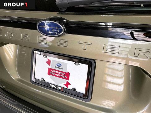 Used 2025 Subaru Forester Premium AWD/4WD image 10