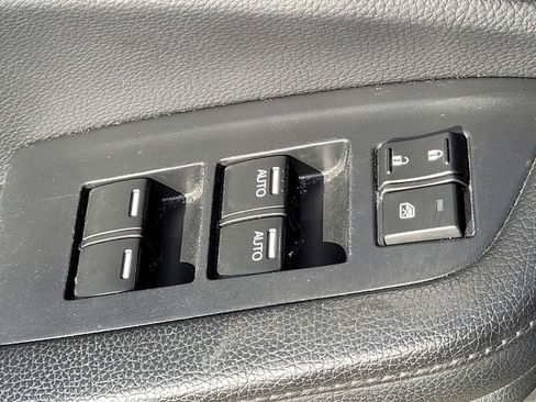 Used 2021 Honda Pilot Touring image 24