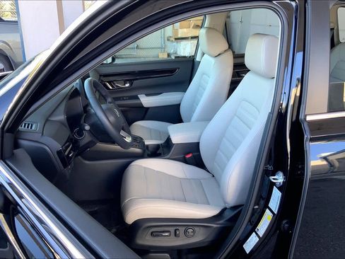 Used 2025 Honda CR-V EX-L image 8