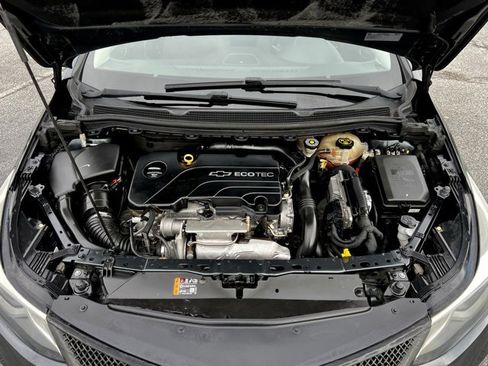 Used 2018 Chevrolet Cruze LT w/ Convenience Package image 46