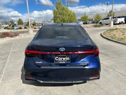 Used 2021 Toyota Avalon Limited w/ Advanced Safety Package image 7