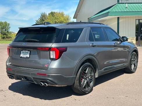 Used 2025 Ford Explorer ST w/ Sun And Sound Package AWD/4WD image 6