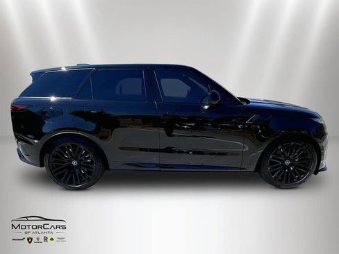 Used 2024 Land Rover Range Rover Sport image 6