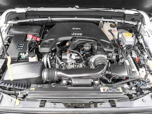 Used 2021 Jeep Wrangler Unlimited Sport image 38