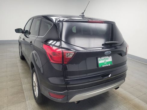 Used 2019 Ford Escape SE image 5