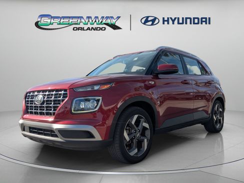 Used 2023 Hyundai Venue Limited w/ Cargo Package FWD image 4