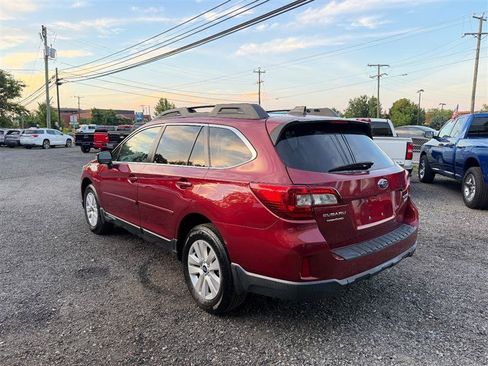 Used 2017 Subaru Outback 2.5i Premium AWD/4WD image 7