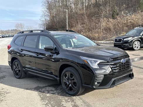 Used 2025 Subaru Ascent Bronze Edition image 8