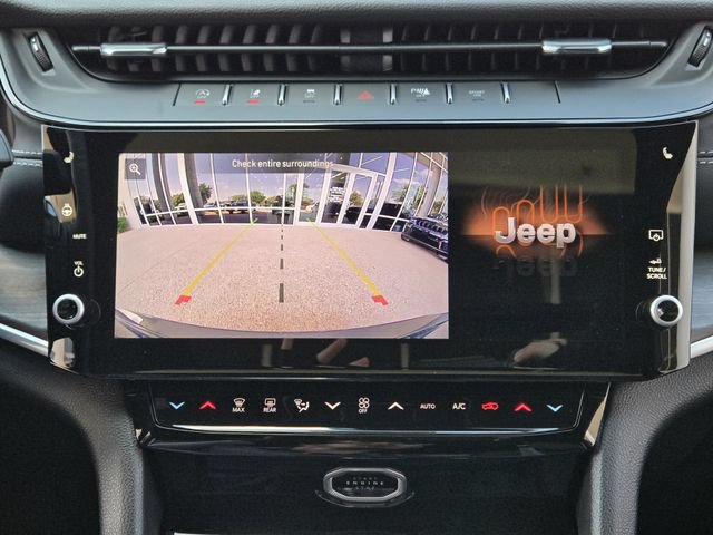 New 2027 Jeep Grand Cherokee Limited RWD image 13