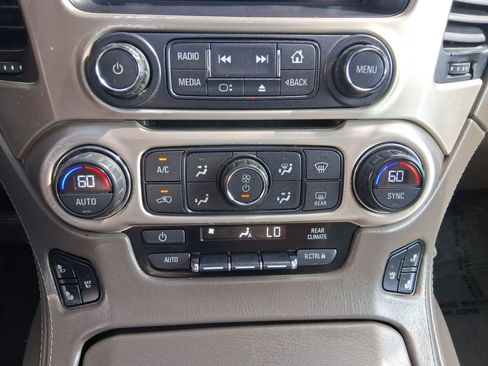 Used 2015 GMC Yukon Denali w/ Open Road Package RWD image 28