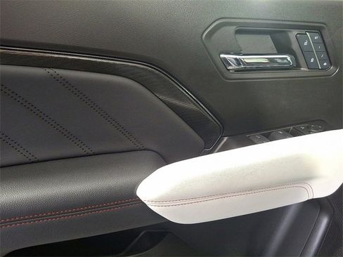 Used 2024 GMC Canyon AT4X image 15