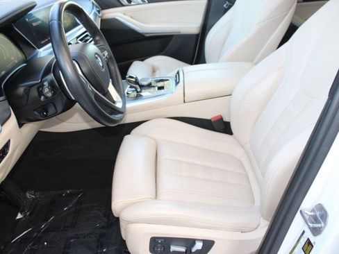 Used 2022 BMW X5 sDrive40i w/ Premium Package image 5