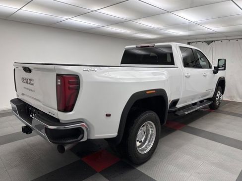 New 2026 GMC Sierra 3500 SLE w/ SLE Value Package image 6