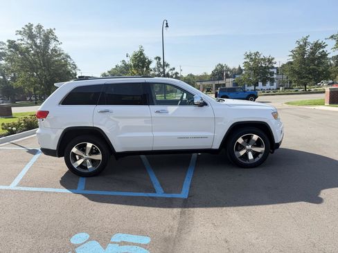 Used 2015 Jeep Grand Cherokee Limited AWD/4WD image 4