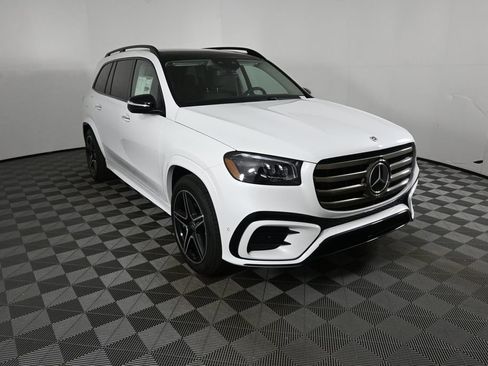New 2026 Mercedes-Benz GLS 450 4MATIC image 25