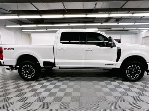 Used 2025 Ford F350 Platinum AWD/4WD image 16