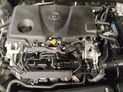 Used 2020 Toyota Camry SE FWD image 30
