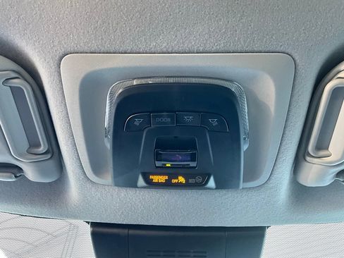 Used 2025 Toyota Corolla Cross LE image 16