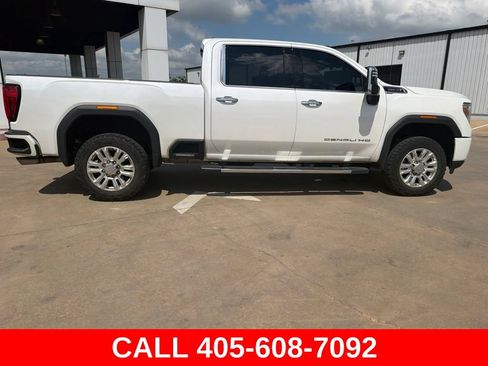 Used 2021 GMC Sierra 2500 Denali w/ Denali Ultimate Package AWD/4WD image 3