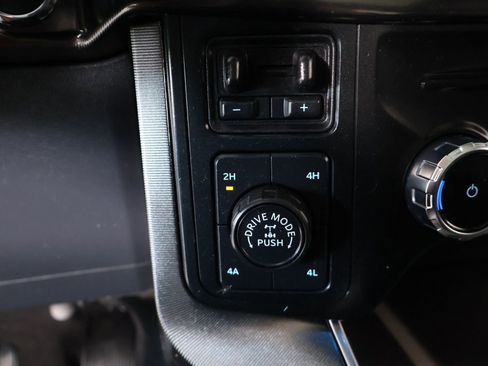 Used 2024 Ford F150 Platinum w/ Equipment Group 702A High AWD/4WD image 9