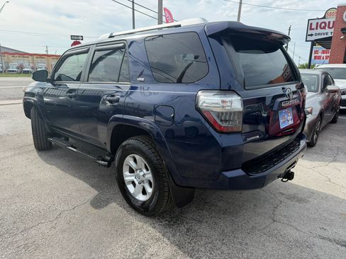 Used 2017 Toyota 4Runner SR5 Premium AWD/4WD image 6