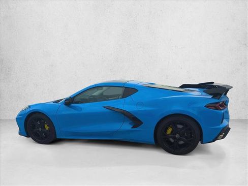 Used 2022 Chevrolet Corvette Stingray Premium Cpe w/ Z51 Performance Package RWD image 5